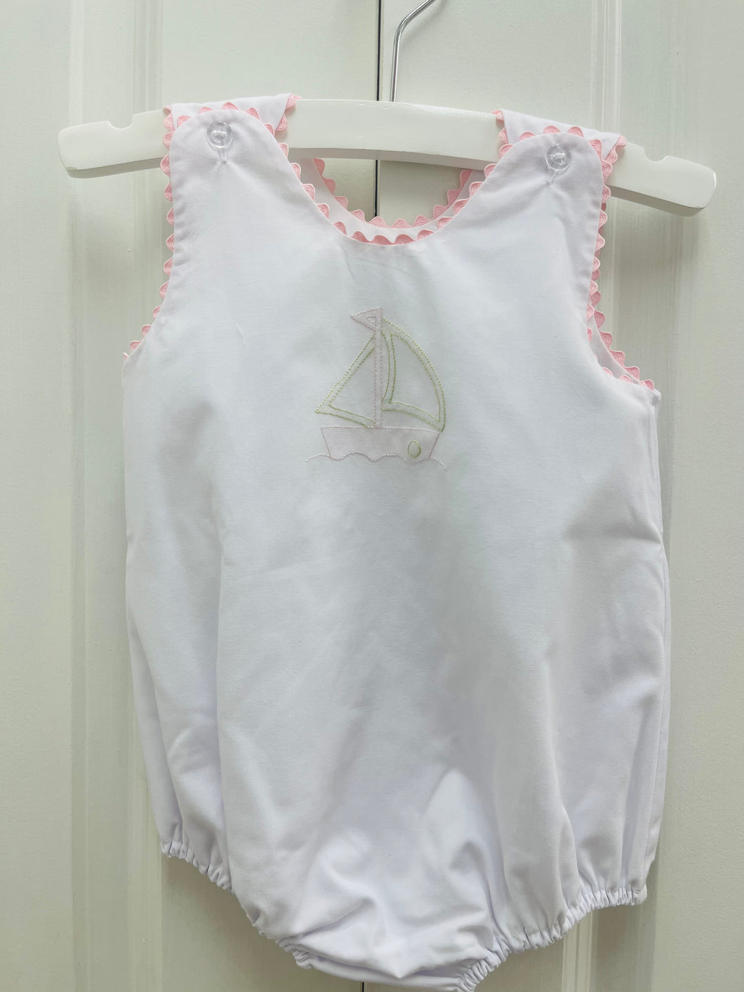 Bubble- White Sailboat Pink