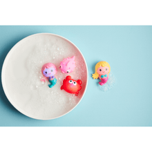 Load image into Gallery viewer, Light Up Bath Toys
